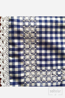 Bordado español manteles ejemplo 1